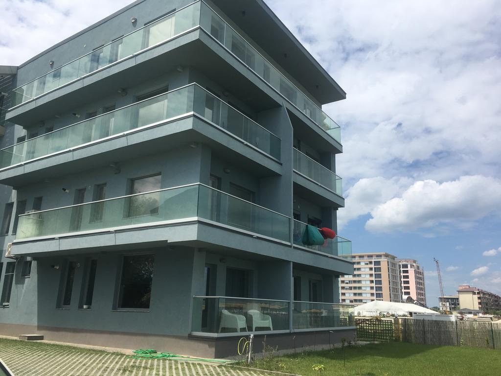 Le Reve Apartment Mamaia Nord Екстер'єр фото