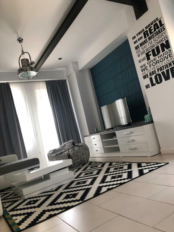 Le Reve Apartment Mamaia Nord Екстер'єр фото